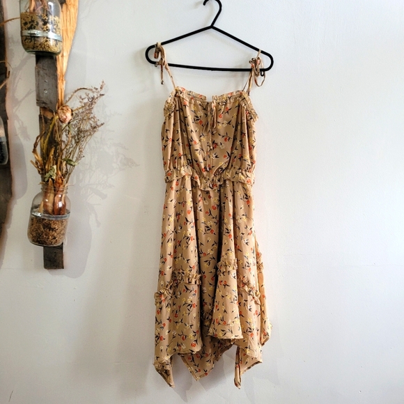 J.O.A. – Beige Floral Tie Shoulder Dress Women's Size XS - Picture 3 of 4